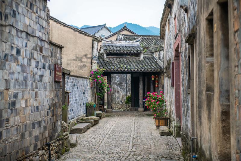 机智问答网页-了解关于对象邀我玩游戏,没理他怎么办?的机智答案